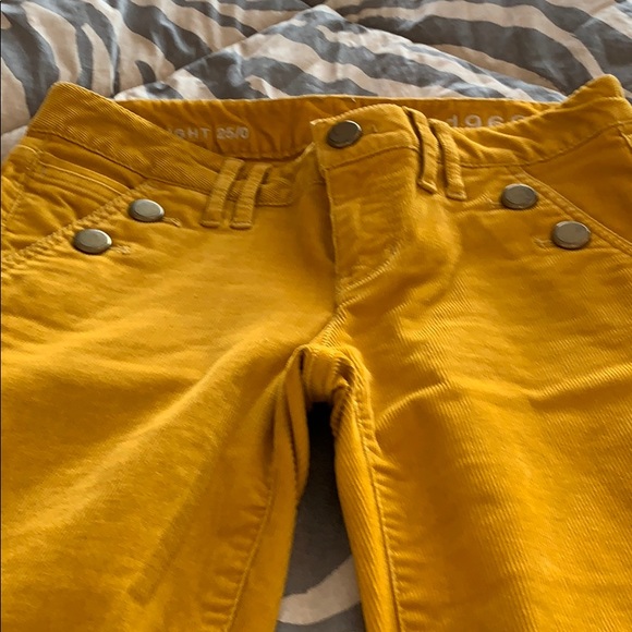 Gold Gap straight cords with side buttons - Picture 1 of 5